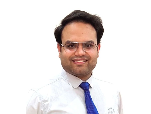 Dr. Umang Gupta